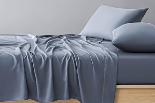 Stock image of the Allswell 6-piece sheet set in the color "shark"