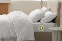 Bedsure 4-Piece California-King Organic Sheet Set, $25.19 on Amazon card image