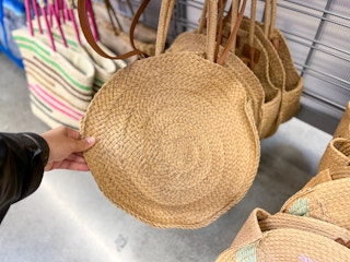 walmart time and tru circle straw totes hand holding