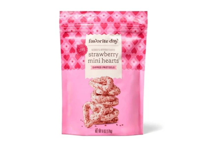 Favorite Day Heart Dipped Pretzels