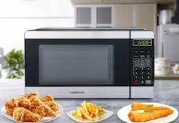 farberware microwave on a kitchen counter