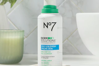 No7 Derm Solutions Daily Detox Foaming Face Wash B0DPXZ96WD