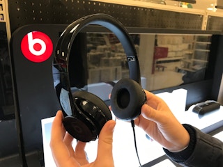 beats solo3 wireless neighborhood collection target bf 2018 1542770580