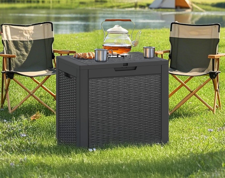 Outdoor storage box