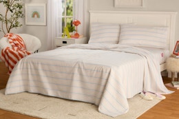 Walmart Mainstays by Becky G. bed sheet set