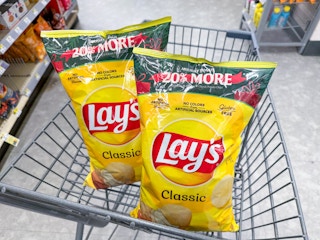lay's chip bags in walgreens cart