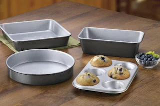 a cuisinart bakeware set