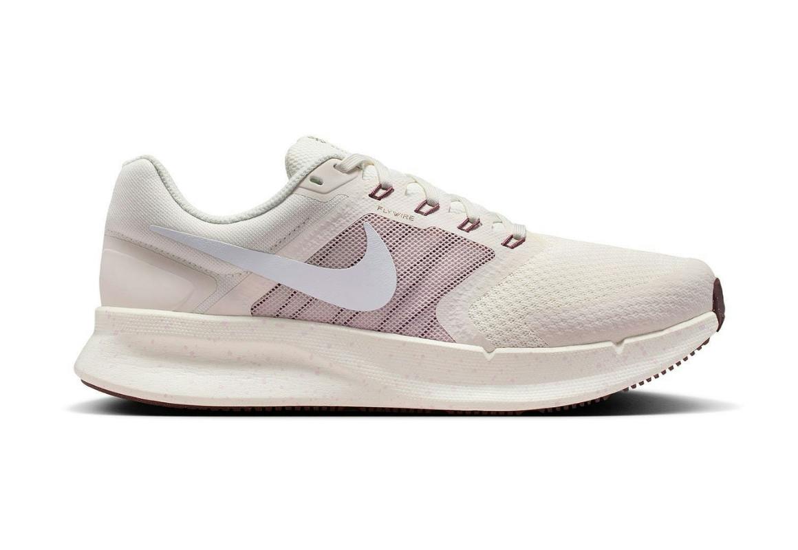 Nike Women's Run Swift 3 Shoes