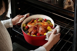 Carote 5-Quart Cast Iron Dutch Oven B0DXFJC7RZ