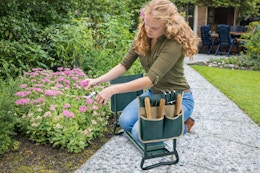 Lowe's Nature Spring convertible kneeling pad