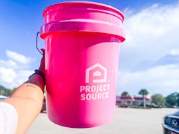 Project Source pink 5-gallon bucket held up outdoors 