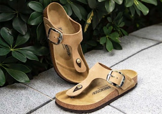 gilt-birkenstock-sandal-feature-photo-july-2021-1