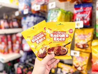 dollar tree gummy bacon and eggs 2
