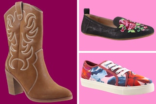 Pioneer Woman shoes, three different styles in maroon/pink split-box template