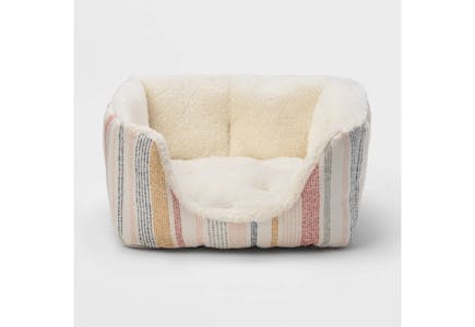 Boots & Barkley Dog and Cat Bed