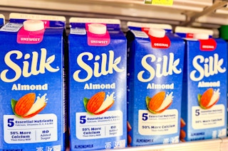 publix-silk-almond-milk-1