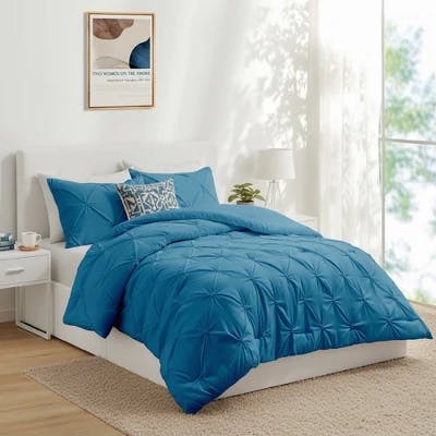 Pintuck Pinch Pleat Comforter Set