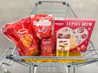 aldi-valentines-day-food-deals-pasta-tyson-heart-shaped-nuggets-coffee-dubai-chocolate-freeze-dried-strawberries-1