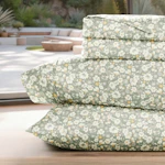 Floral Patterned Bed Sheet Set