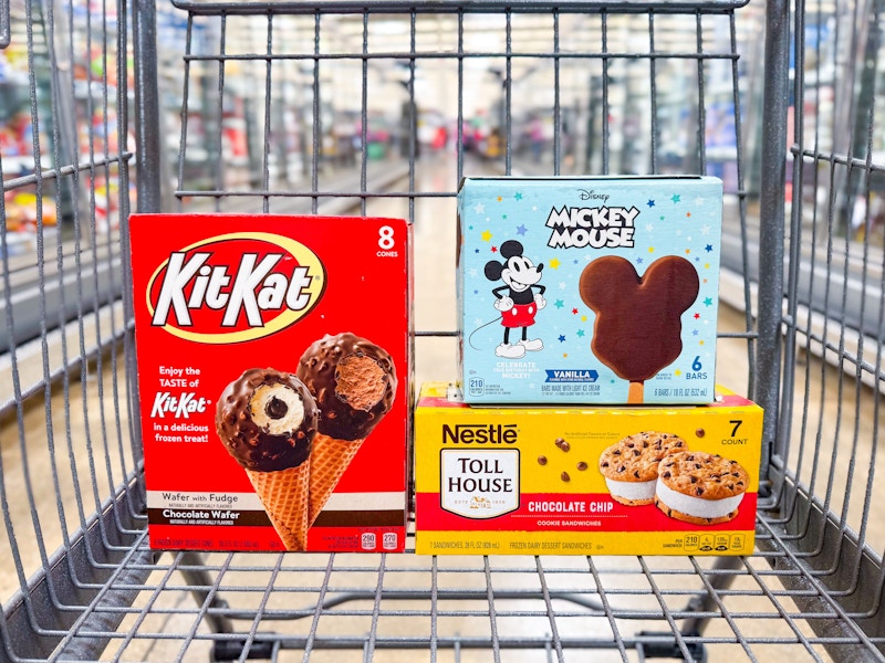 walmart-nestle-mickey-mouse-and-kit-kat-snacks-3