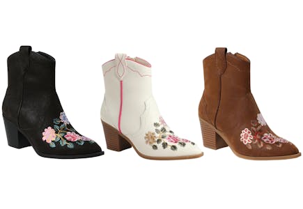 The Pioneer Woman Western Boot