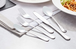 amazon basics silver warejpg 1682604610 1682604611