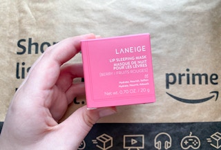 amazon laneige lip sleep mask hand image 1679600766 1679600766