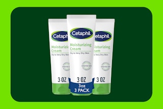 Cetaphil Moisturizer 3-Pack on green KCL templete