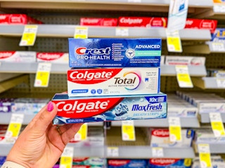 crest-colgate-toothpaste