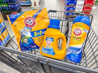 arm & hammer laundry items in walgreens cart