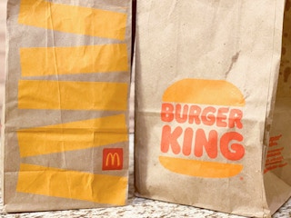 mcdonalds burger king food takeout bags 2022 3 1652374170 1652374170