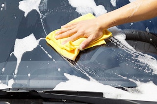 microfiber-cleaning-cloths-amazon-basics