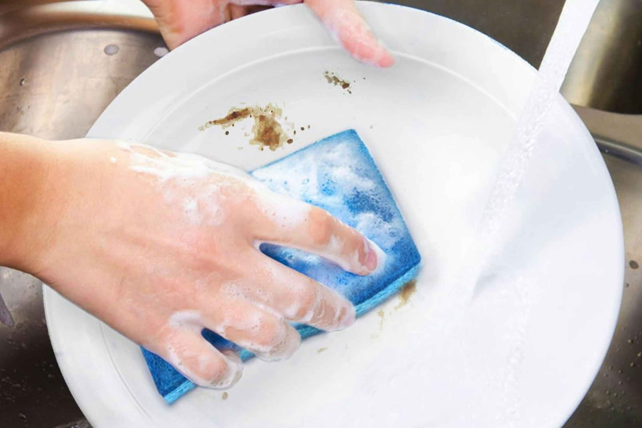 Get 24 Cleaning Sponges for as Low as $8.54 on Amazon