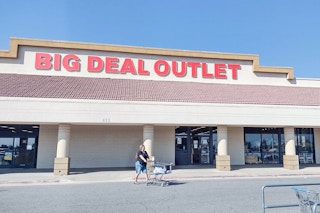 Big deal outlet salvage store storefront