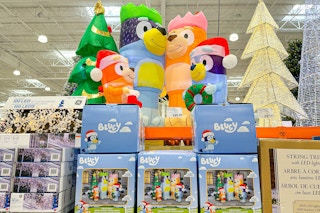 bluey and family christmas inflatable