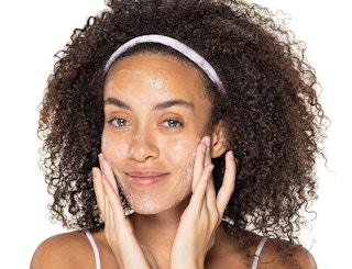 amazon neutrogena foaming face scrub 2022 2 1660415983 1660415983