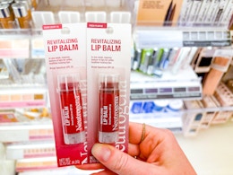 Neutrogena revitalizing lip balm