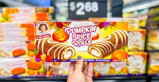 walmart little debbie fall treats pumpkin spice party cakes kcl feature 1692971298 1692971299