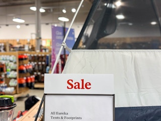 rei sales sign