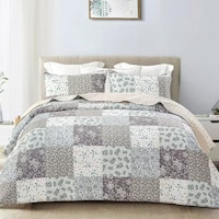 Reversible Patchwork Quilt Set