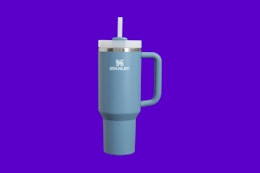 a stanley 40 oz tumbler