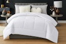 Lifestyle image of the Swift Home Queen Size All Season Ultra Soft Down Alternative Single Comforter in "white"