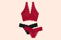 Smart & Sexy Women's Lingerie Set (Red & Black Lace) — 1 Bralette + 2 Thongs (stock image)