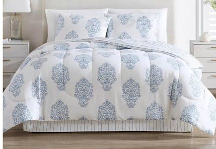 Hallmart Collectibles Bed-in-a-Bag Set