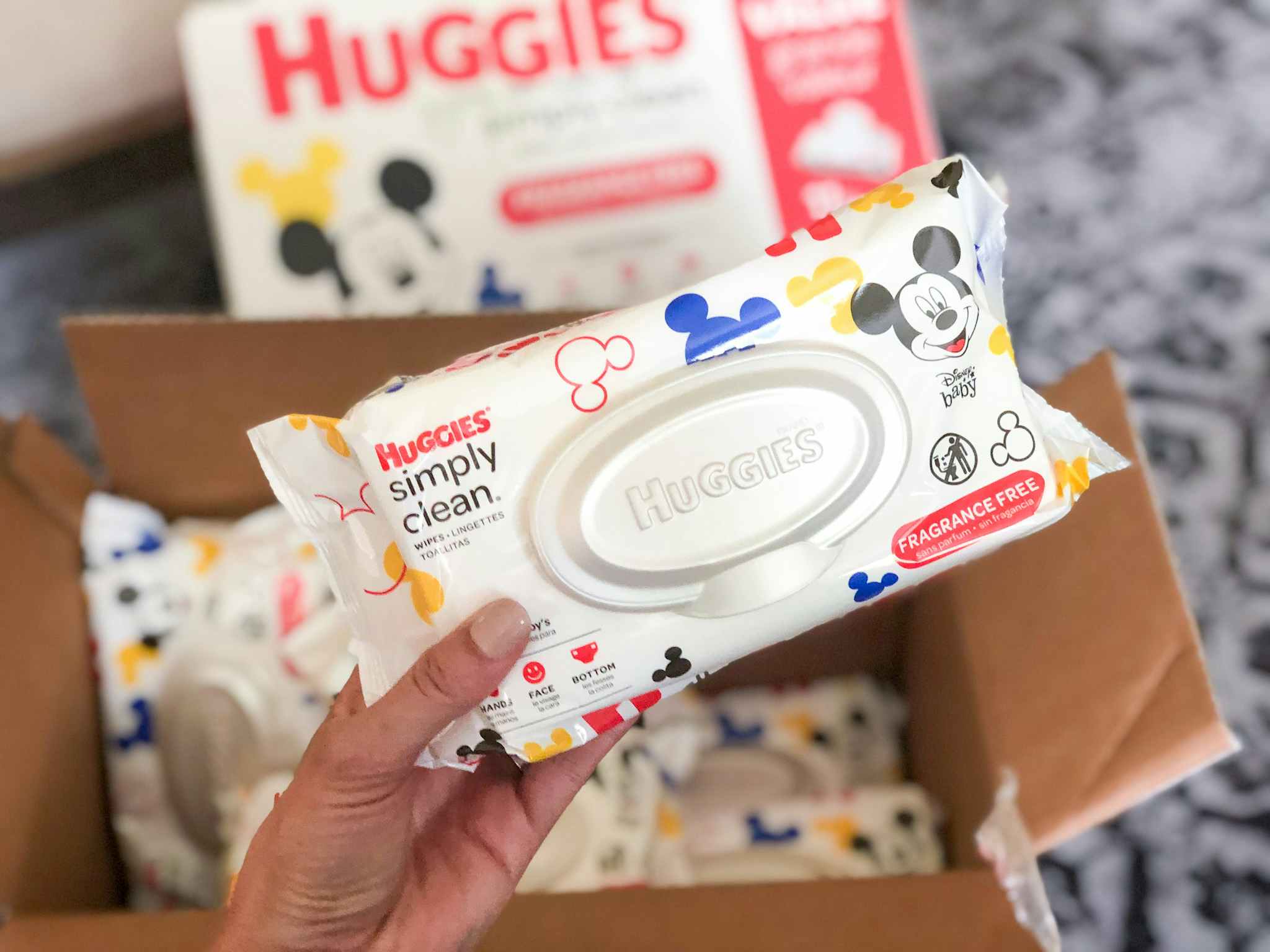 amazon-huggies-simply-clean-baby-wipes-704-01