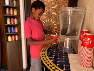 disney-world-epcot-free-drinking-water-station-kcl-edit