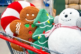 costco-holiday-pillows