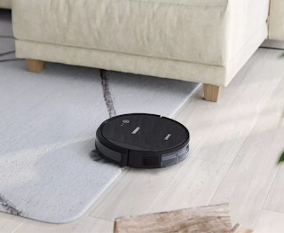 ecovacs deebot 661 convertible mopping robotic vacuum lifestyle image 2022 1672581884 1672581884
