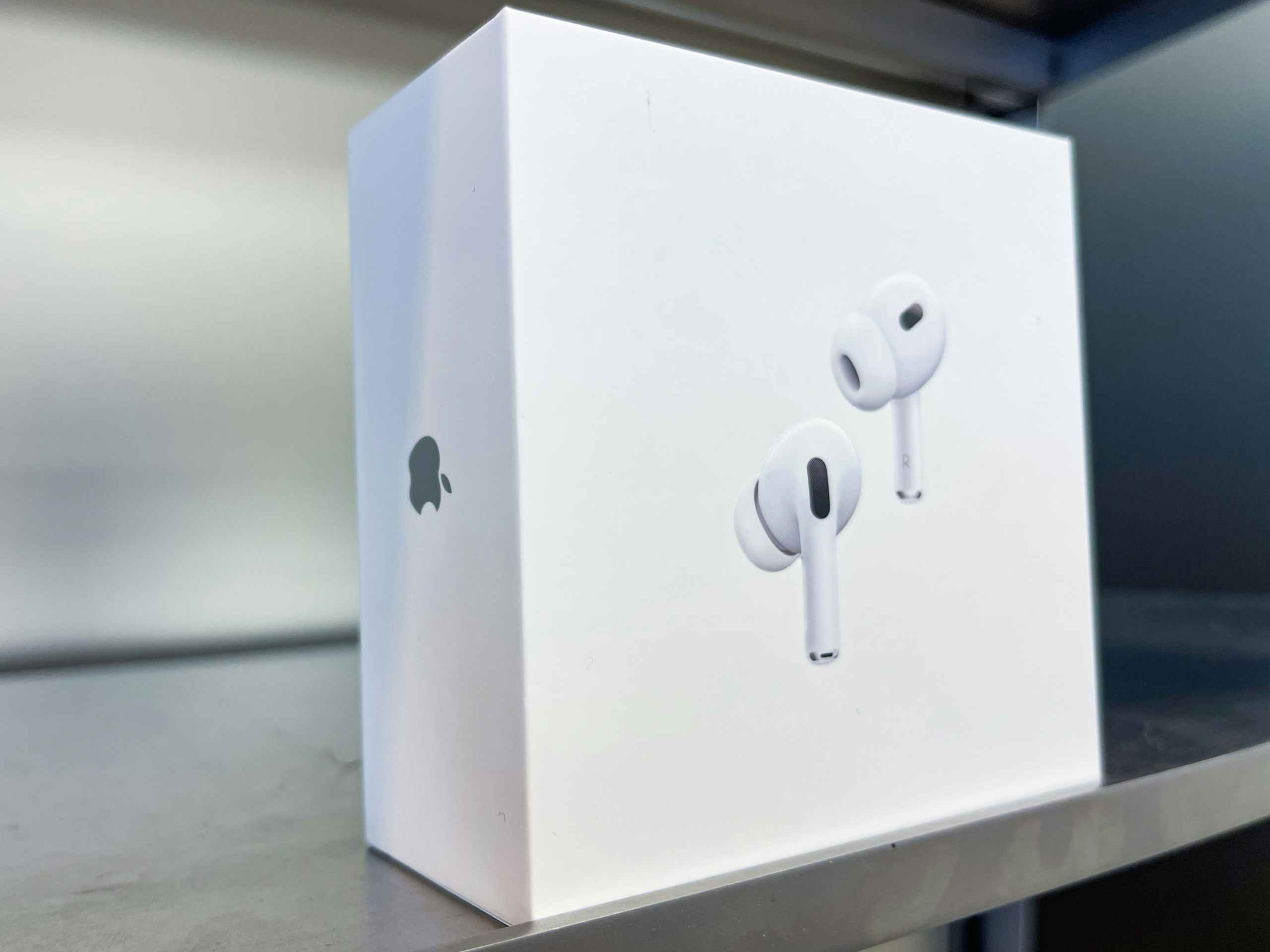 $89 Apple AirPods and $179.99 Apple AirPods Pro on Amazon
