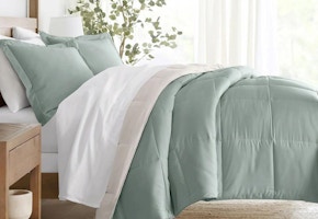 Reversible Down-Alternative Comforter Set